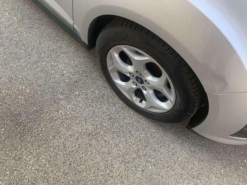 Usata Ford C-MAX 95 CV (69 kW) 2012 Argento Monovolume