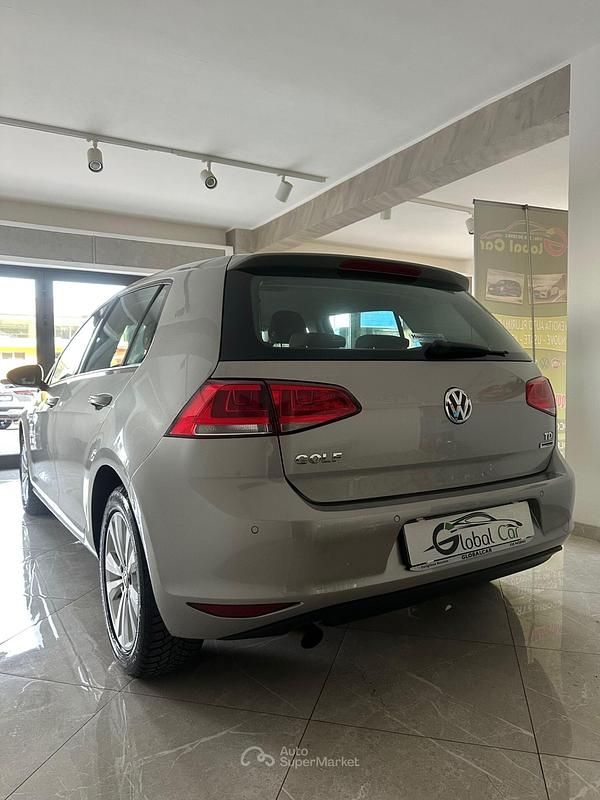 Begagnad VW Golf VII 110 HK (80 kW) 2015 Grå Sedan