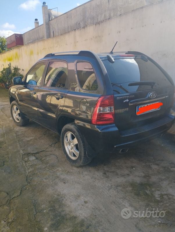 Usata Kia Sportage 112 CV (82 kW) 2008 Grigio SUV