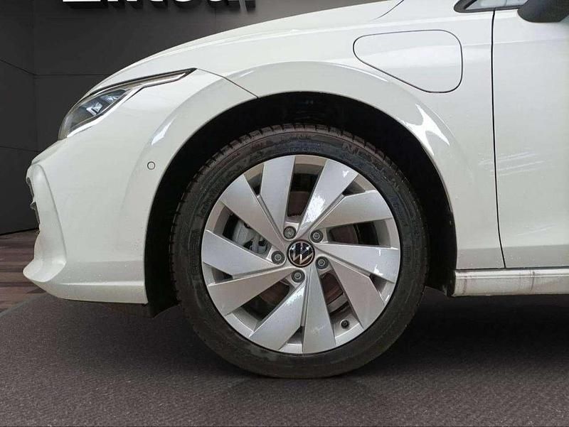 Nuova VW Golf VIII Edition 150 CV (110 kW) 2026 Pure white Berlina