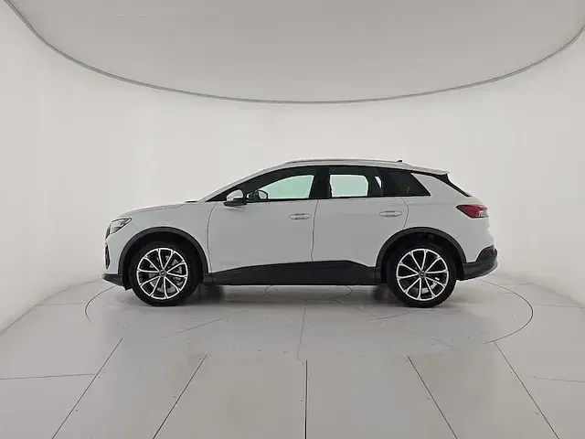 Usata Audi Q4 e-tron Advanced 210 kW (286 CV) 2024 Bianco SUV