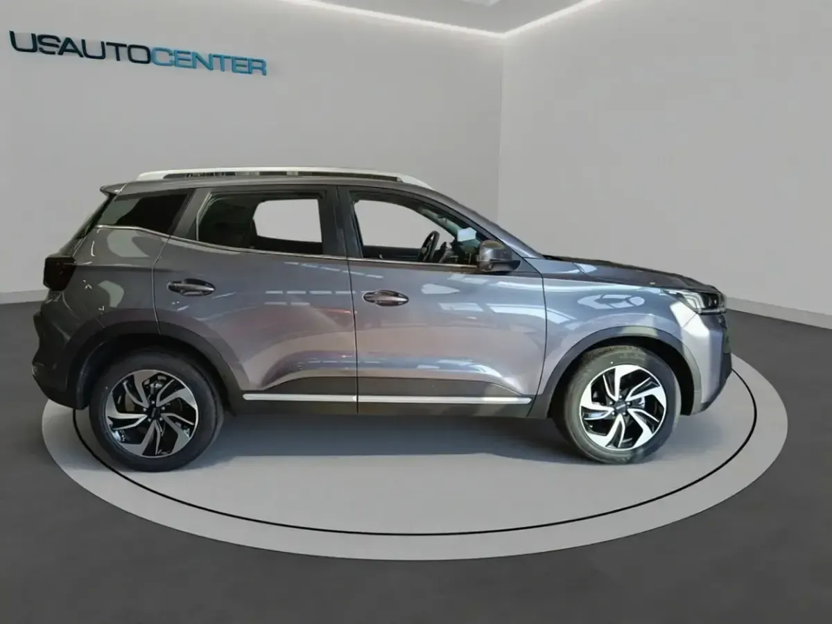 Usata EMC SEI 147 CV (108 kW) 2025 Bianco SUV