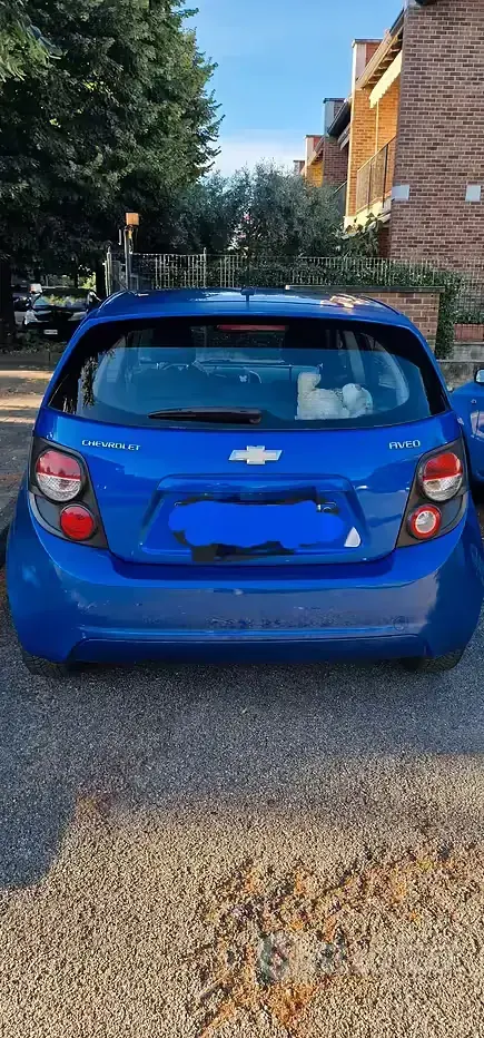 Usata Chevrolet Aveo 69 CV (50 kW) 2012 Bluazzurro Berlina
