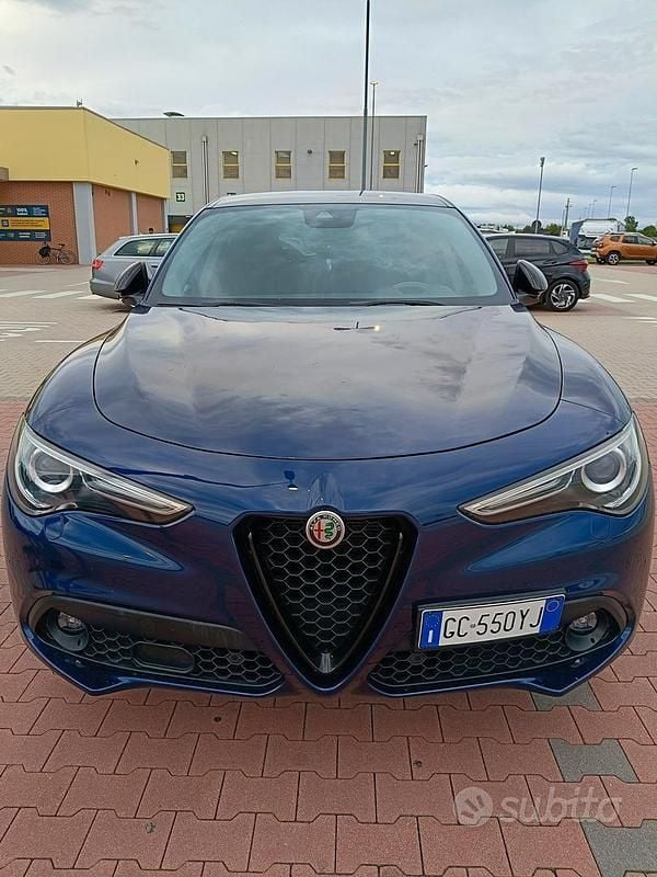 Usata Alfa Romeo Stelvio Ti 190 CV (139 kW) 2020 Blu SUV