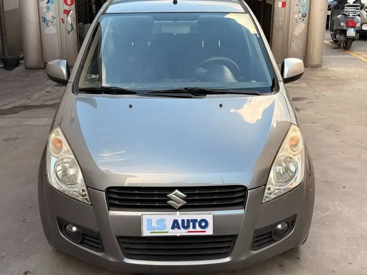 Usata Suzuki Splash GLS 65 CV (47 kW) 2012 Grigio Utilitaria