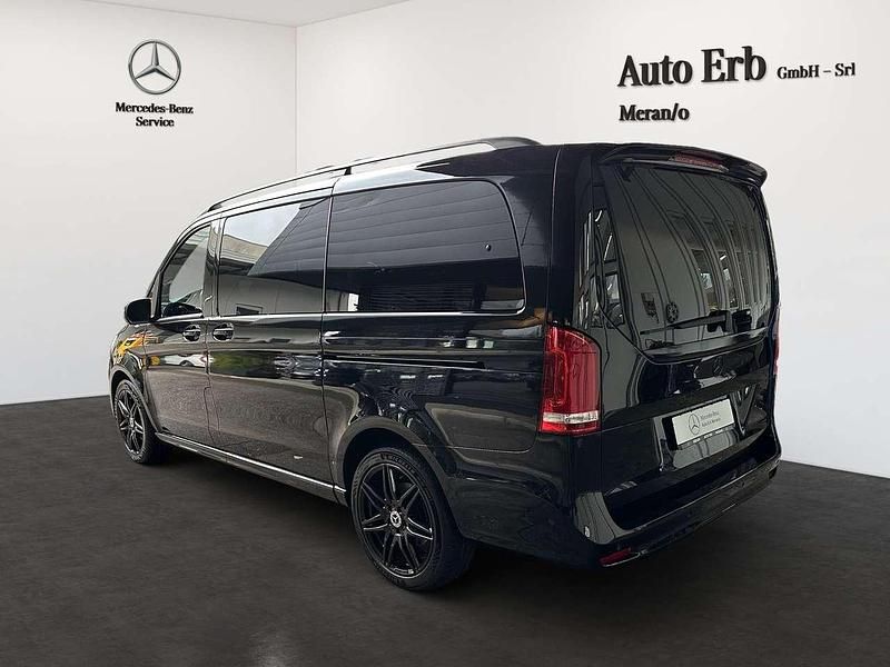 Usata Mercedes V300 AMG 237 CV (174 kW) 2021 Nero ossidiana Monovolume