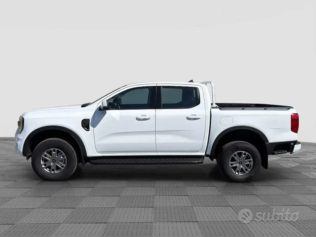 Usata Ford Ranger XLT 170 CV (125 kW) 2023 Frozen white Pick-up
