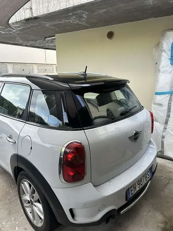 Usata Mini Cooper S Countryman 184 CV (135 kW) 2011 Bianco SUV