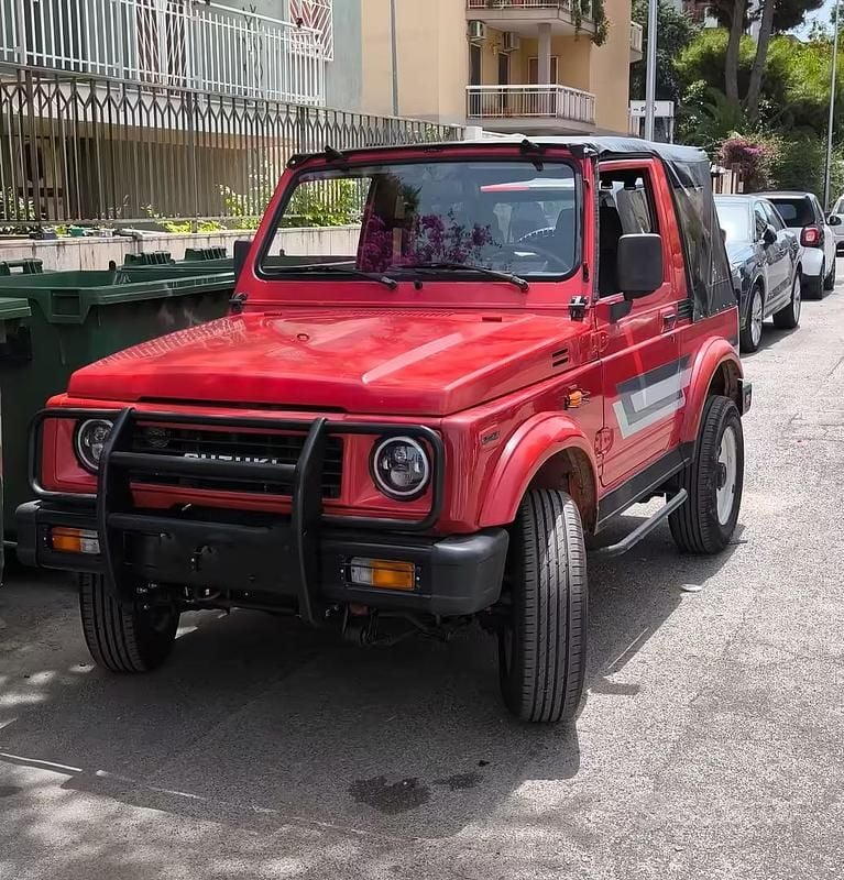 Usata Suzuki Samurai 64 CV (47 kW) 1989 Rosso SUV