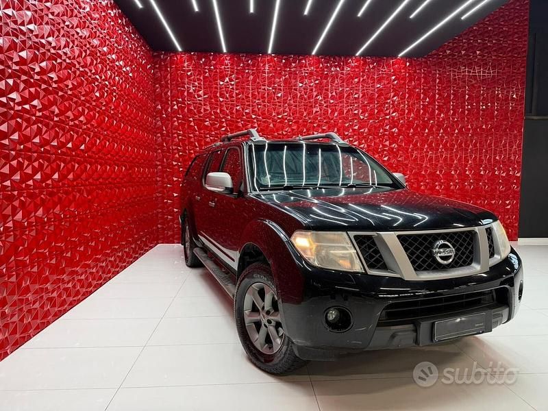 Usata Nissan Navara 231 CV (169 kW) 2013 Nero Pick-up