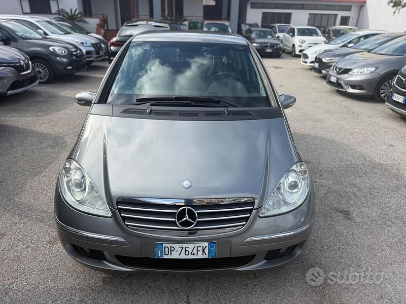 Usata Mercedes A150 Elegance 95 CV (69 kW) 2008 Marrone Berlina