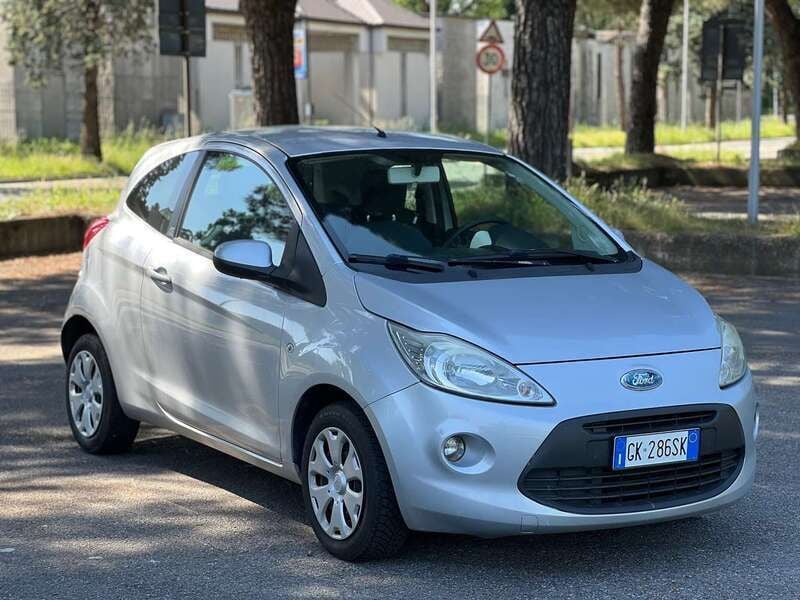 Usata Ford Ka Individual 69 CV (50 kW) 2010 Grigio Utilitaria