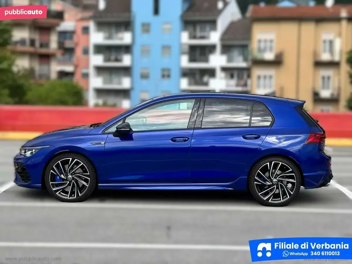 Usata VW Golf VIII R 320 CV (235 kW) 2021 Blu/azzurro Berlina