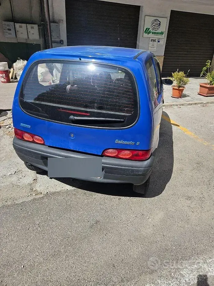 Usata Fiat 600 S 54 CV (39 kW) 2002 Bluazzurro Berlina
