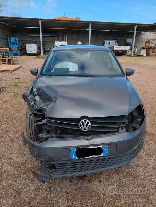 Grigio Usata 2009 VW Polo Due volumi | 1000 € (Super prezzo) - Immagine 1/4