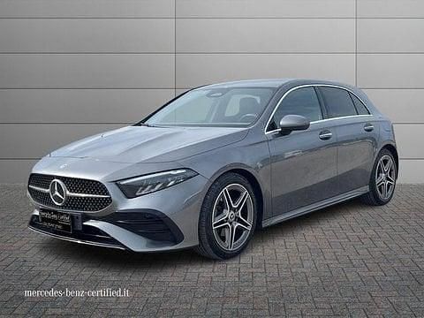 Usata Mercedes A180 AMG Line Premium 116 CV (85 kW) 2023 Grigio Utilitaria
