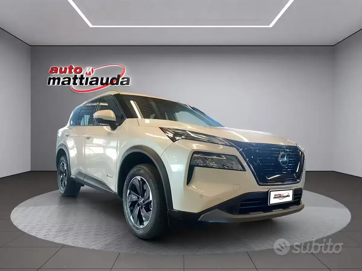 Usata Nissan X-Trail N-Connecta 213 CV (156 kW) 2025 Bianco SUV