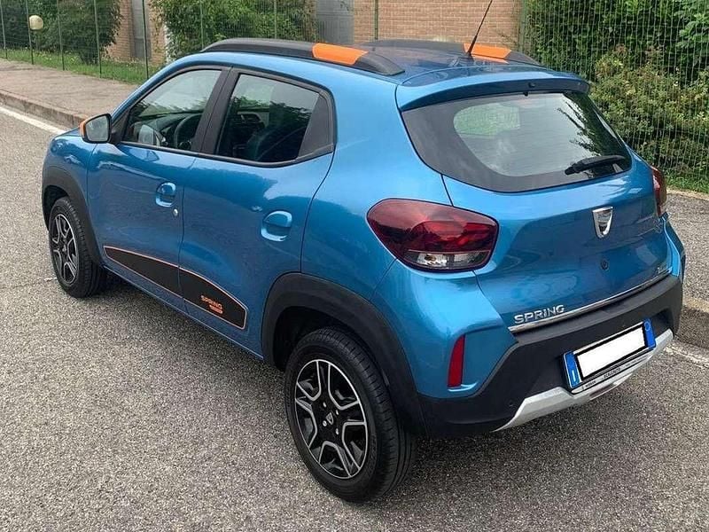 Usata Dacia Spring Comfort 19 kW (26 CV) 2022 Blu/azzurro Utilitaria