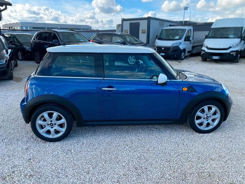 Occasion Mini ONE 95 ch (69 kW) 2007 Bleue Citadine