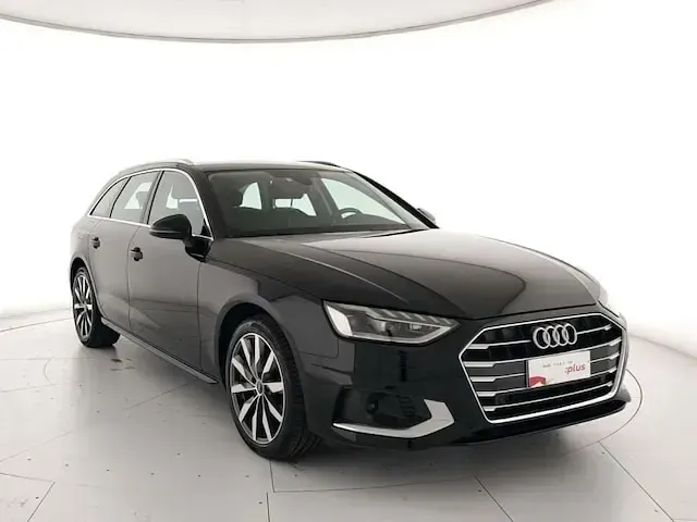 Usata Audi A4 Advanced Plus 163 CV (119 kW) 2022 Nero brillante Station wagon