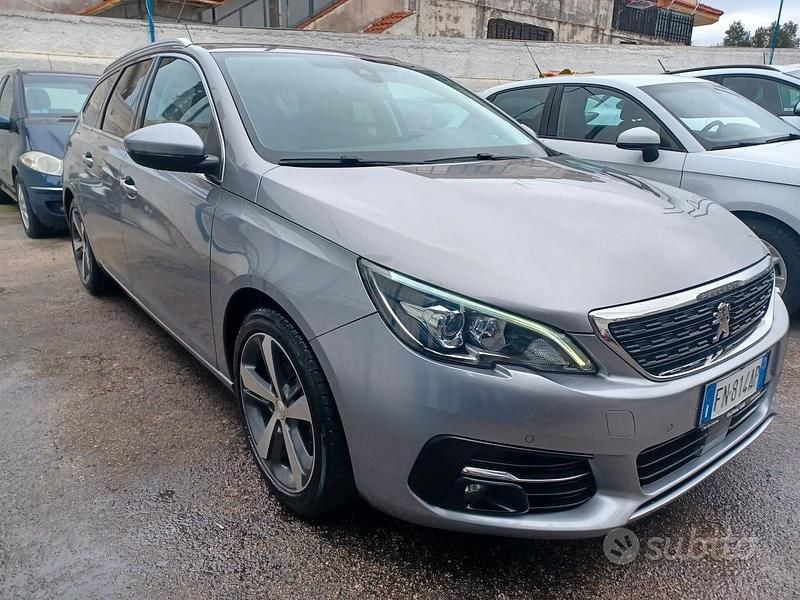 Usata Peugeot 308 Allure 120 CV (88 kW) 2018 Grigio Station wagon
