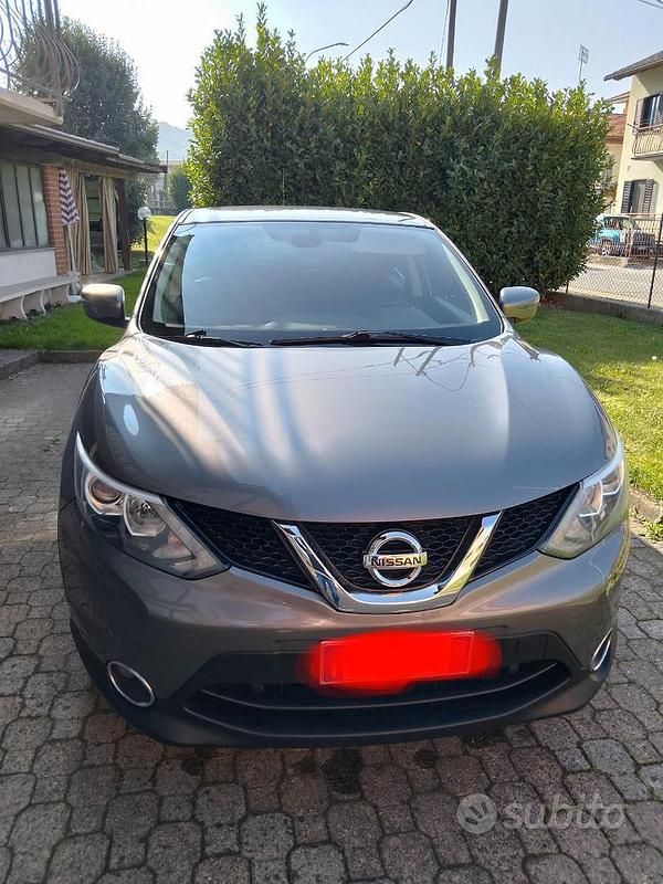 Grigio Usata 2015 Nissan Qashqai SUV | 7500 € (Super prezzo) - Immagine 1/4