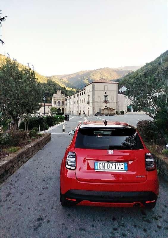 Usata Fiat 600 101 CV (74 kW) 2024 SUV