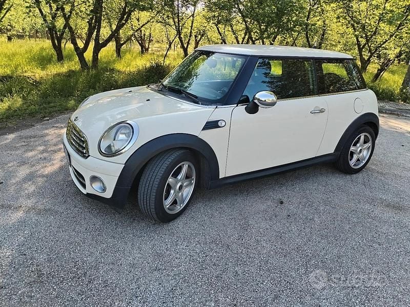 Begagnad Mini Cooper 110 HK (80 kW) 2008 Halvkombi