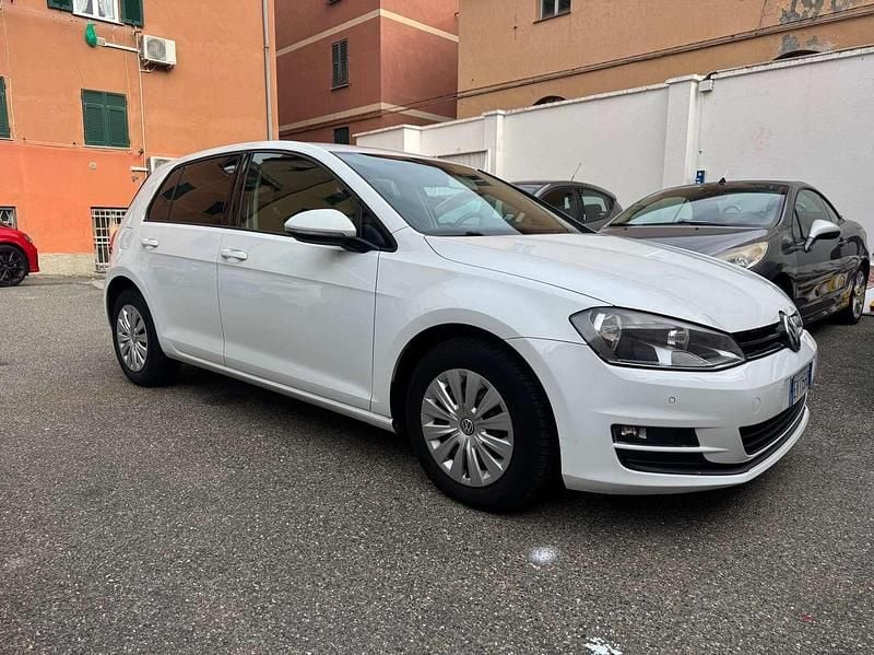 Bianco Usata 2015 VW Golf Tre volumi | 9500 € (Super prezzo) - Immagine 1/4