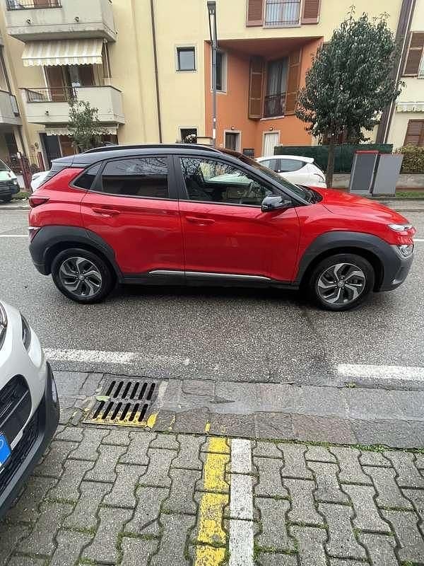 Usata Hyundai Kona 105 CV (77 kW) 2021 Rosso SUV