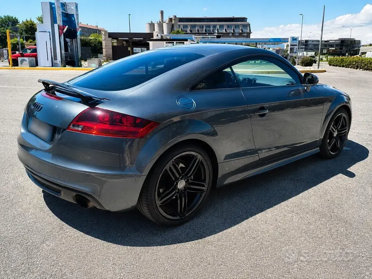 Usata Audi TT S-Line 211 CV (155 kW) 2011 Grigio Coupé