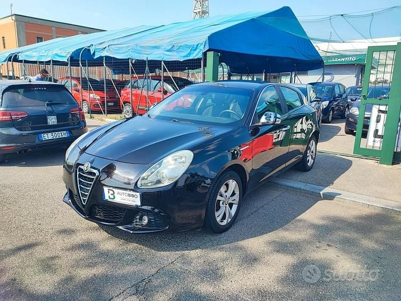 Usata Alfa Romeo Giulietta Distinctive 170 CV (125 kW) 2012 Nero Utilitaria
