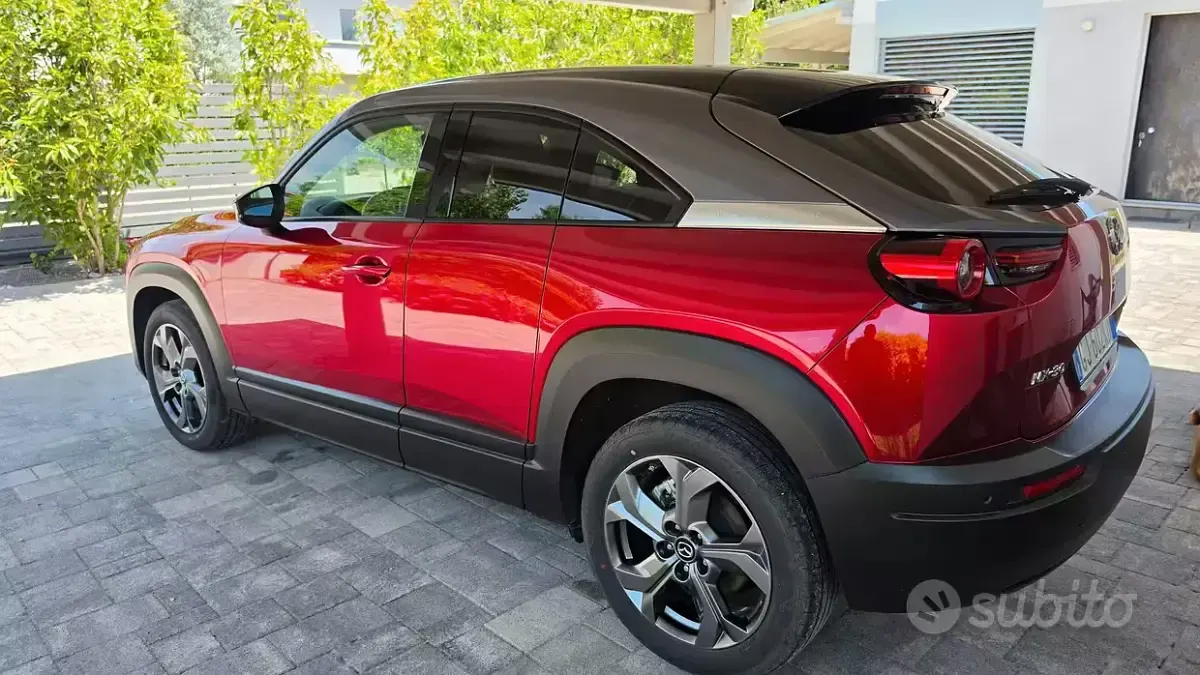 Usata Mazda MX30 80 kW (110 CV) 2022 Rosso SUV