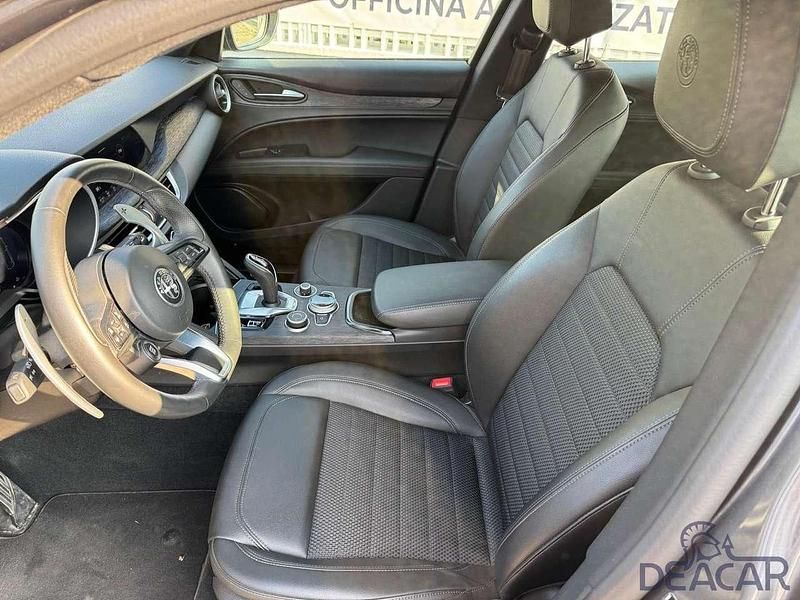 Usata Alfa Romeo Stelvio Super 209 CV (153 kW) 2023 Grigio SUV