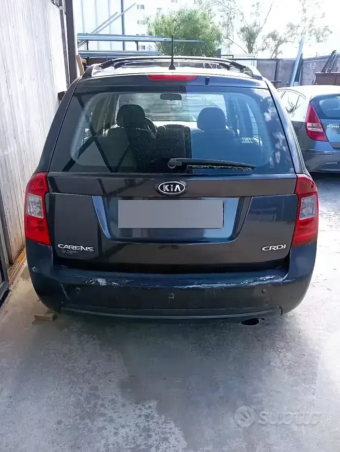 Usata Kia Carens 140 CV (102 kW) 2007 Monovolume