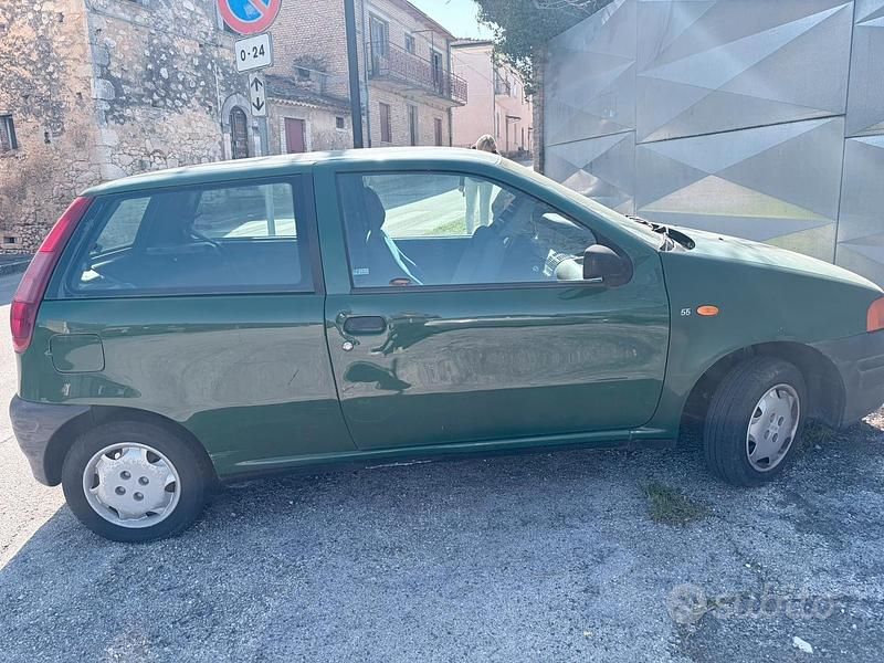Usata Fiat Punto S 54 CV (39 kW) 1997 Verde Berlina