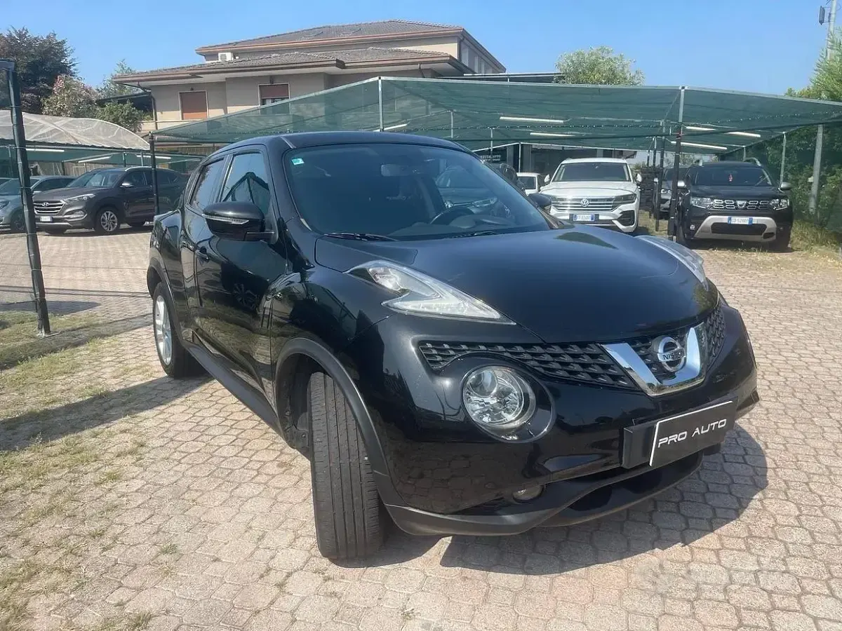 Usata Nissan Juke Acenta 110 CV (80 kW) 2016 Nero SUV