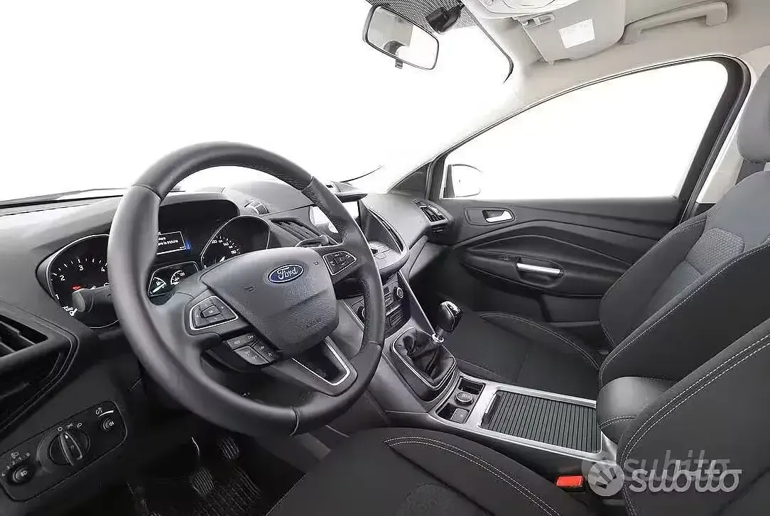 Usata Ford Kuga S 120 CV (88 kW) 2018 Grigio SUV