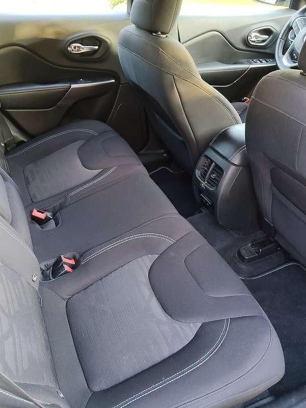 Usata Jeep Cherokee Longitude 194 CV (142 kW) 2019 SUV