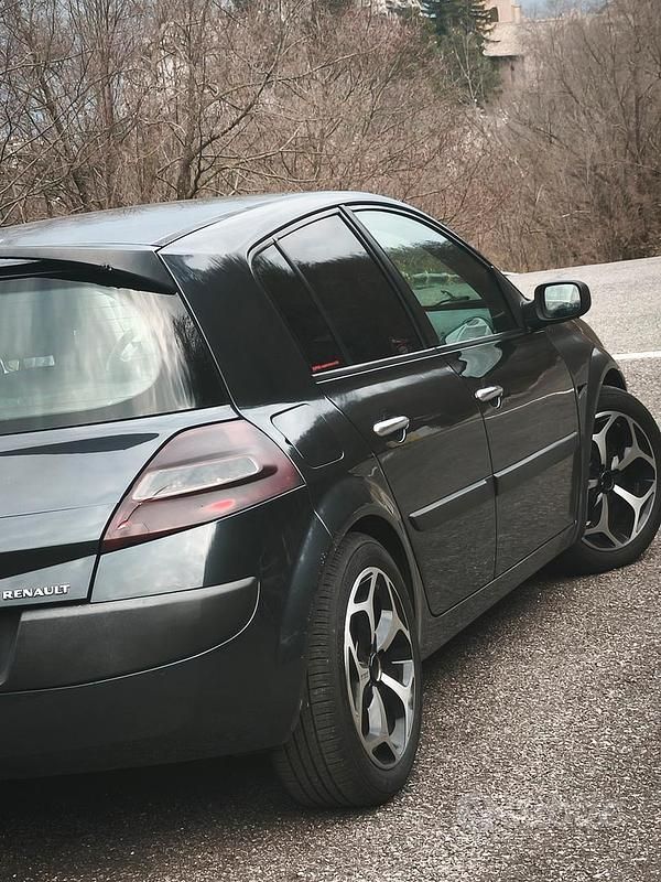 Usata Renault Mégane II 105 CV (77 kW) 2007 Grigio Berlina