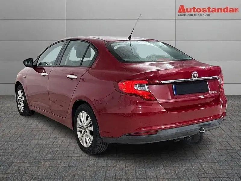 Gebraucht Fiat Tipo Opening Edition 95 PS (69 kW) 2016 Rot Kleinwagen