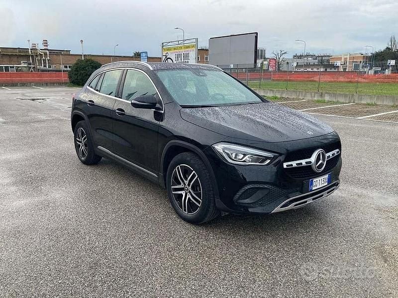Usata Mercedes GLA180 Premium 136 CV (100 kW) 2021 Other SUV