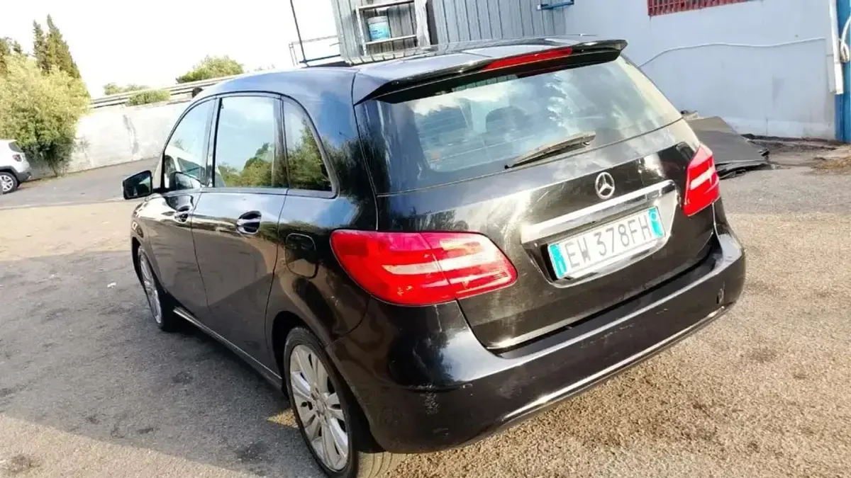 Usata Mercedes B180 Executive 109 CV (80 kW) 2014 Utilitaria