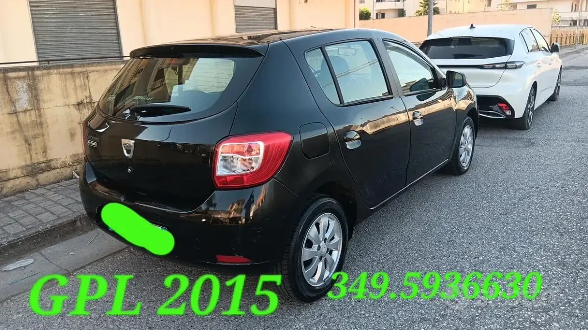Usata Dacia Sandero 72 CV (52 kW) 2015 Nero Berlina