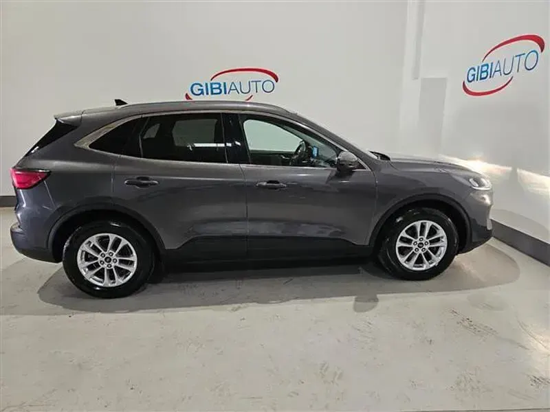 Usata Ford Kuga Titanium 150 CV (110 kW) 2020 Grigio SUV