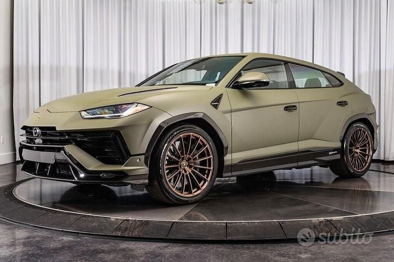 Usata Lamborghini Urus 666 CV (489 kW) 2024 SUV