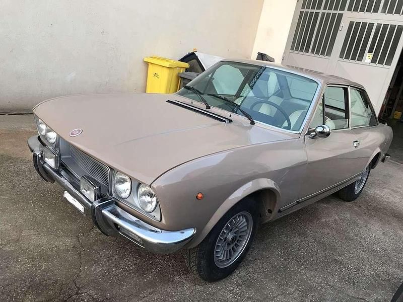 Usata Fiat 124 Sport 109 CV (80 kW) 1973 Beige Coupé