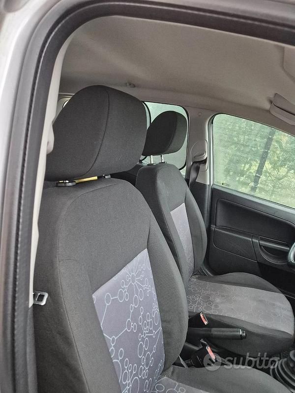 Usata Ford Fiesta 2008 Grigio Utilitaria