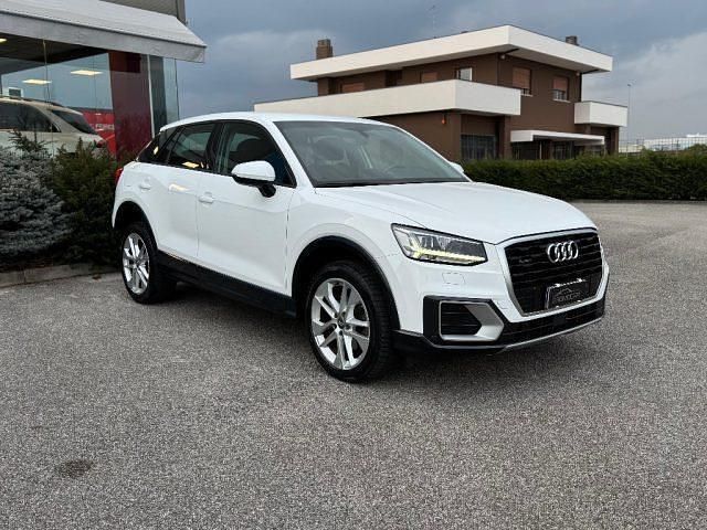 Usata Audi Q2 S-Line 190 CV (139 kW) 2018 Bianco SUV