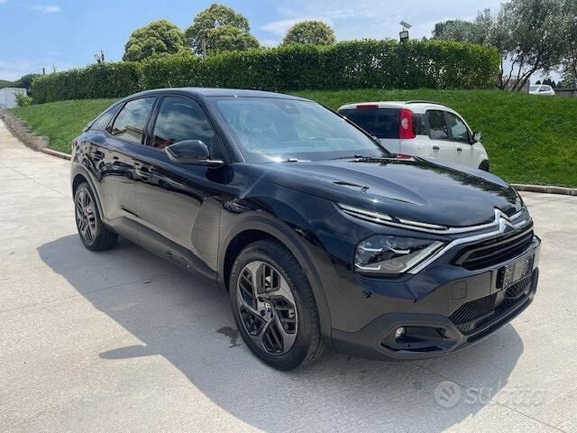 Nero Usata 2024 Citroën C4 PureTech SUV | 17.999 € (Buon prezzo) - Immagine 1/4